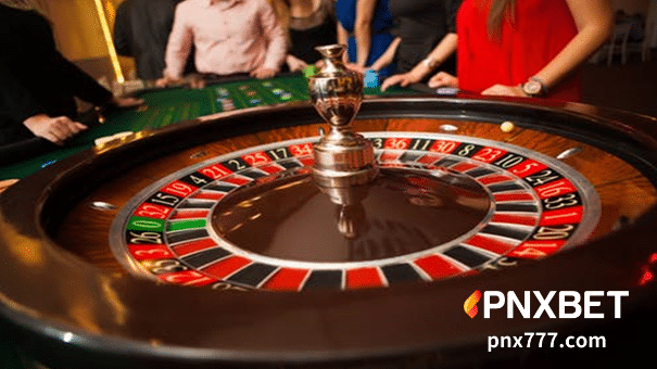 Ang Russian roulette, na ang English na pangalan ay "Roulette", ay isa sa napakasimple, madaling maunawaan at nakakatuwang laro.